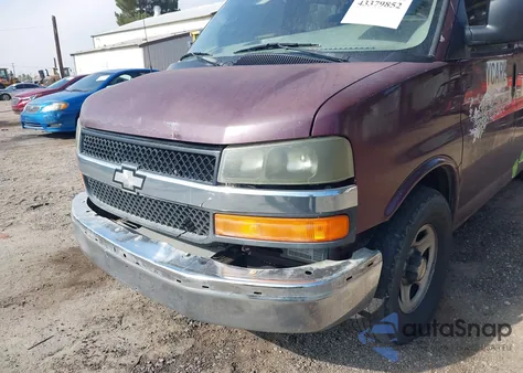 2005 Chevrolet Express из США, поврежденный, VIN 1GNFG15T051145577